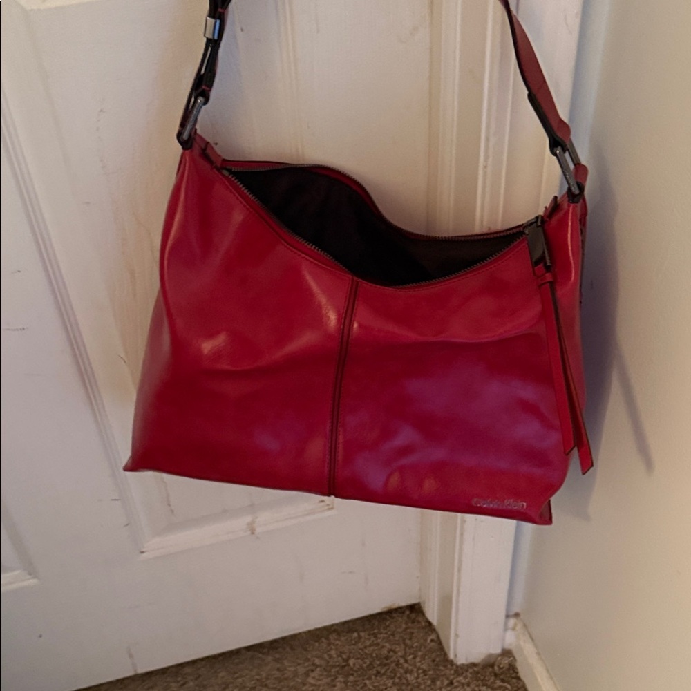 Calvin Klein Top Zio Hobo Ruby Red Bag **NEW NEVER USED** - Picture 3 of 7